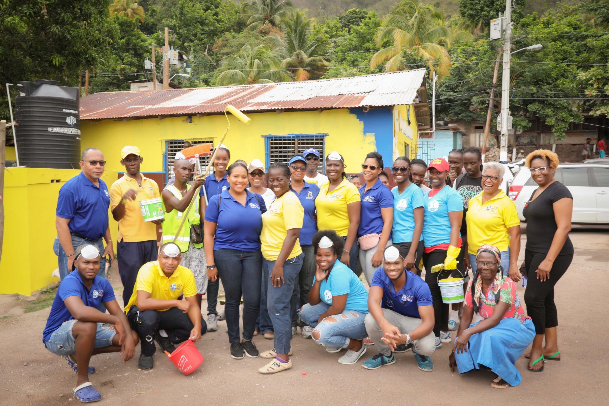JDIC team members assisted by members of the Highlight View Community in Eastern St.
Andrew sought to beautify the McLeod Basic School for Labour Day 2019.